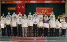 Đảng bộ thị trấn Vĩnh Lộc tổ chức Lễ trao tặng huy hiệu Đảng và hội nghị sơ kết công tác Đảng 6 tháng đầu năm, triển khai mục tiêu, nhiệm vụ 6 tháng cuối năm 2021
